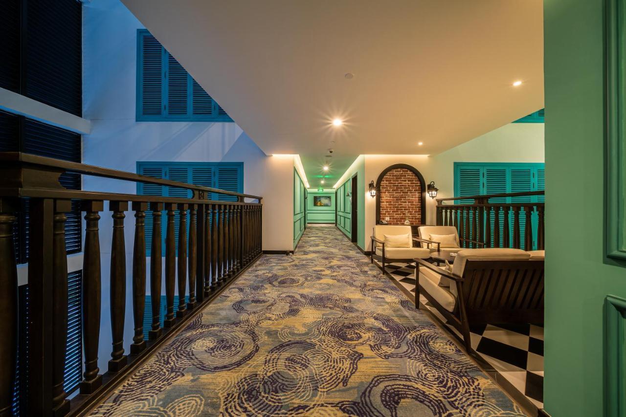 Potique Hotel Nha Trang Exteriör bild